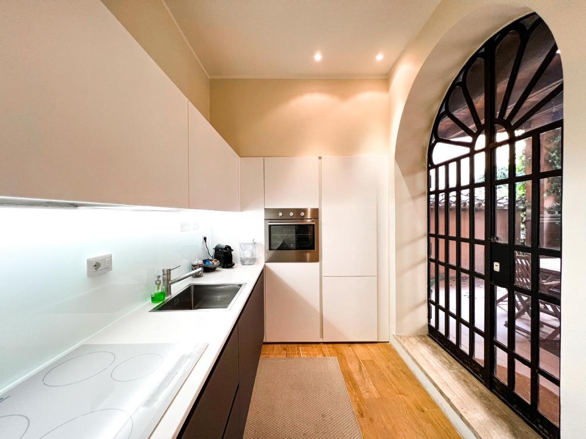 شقة Luxury House & Secret Garden - Strategic Location, 100M To Metro B روما المظهر الخارجي الصورة